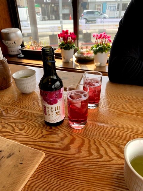 FAD95A53-85D3-4FE4-90E5-697696BF2C81