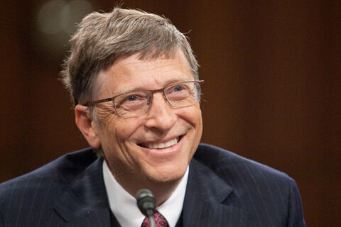 お前らビルゲイツみたいに死ぬほど稼いだ金世界にばら撒ける？