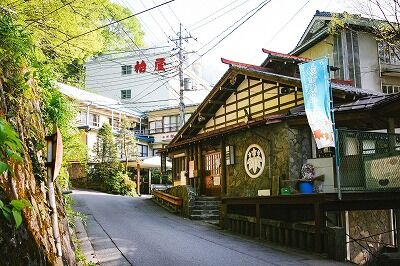 石川の温泉街「助けて！関西から観光客が来なくなったから廃墟まみれになったよぉ…」