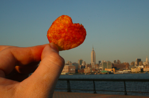 カルビーの徹底されたクレーム対応が話題！！！！！！！！