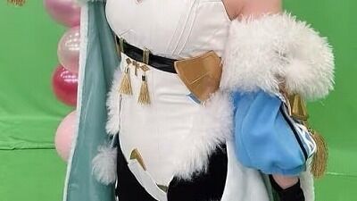 【悲報】有名コスプレイヤーのオフパコ流出、なぜか話題にならない