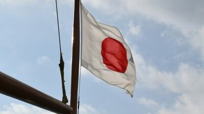 【悲報】男さん「国旗損壊罪って、お子様ランチの旗にケチャップついたらどうすんの!?」