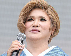 木梨憲武がIKKO所有の2500万円もする超高級毛皮コートの毛をむしる暴挙