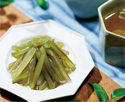 【動画】茎わかめの工場で働く人「あたしの作業これ」→