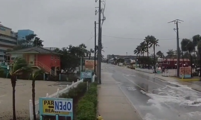 【動画】アメリカのハリケーンによる津波、3.11を超える