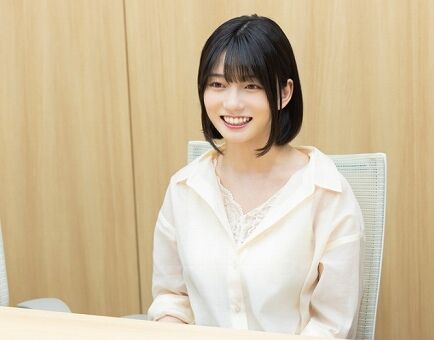 【朗報】瀬戸環奈さんにパチンコ来店イベ、お●ぱいを押し付けてくれる激熱イベだった