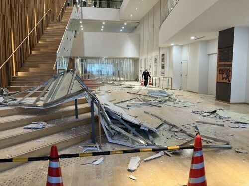 【画像】崩落した五輪強化施設の壁、ガチでナメた施工方法だったwwwww