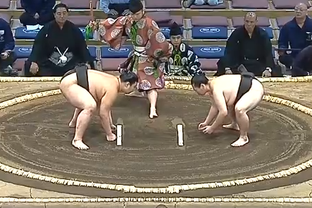 【動画】クソザコすぎる力士、発見される。これならお前らでも勝てそう