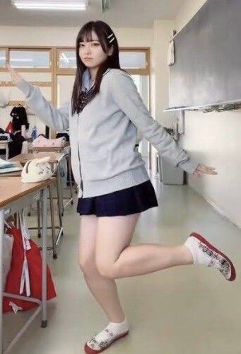 【動画】さすらいダンスがバズって有名になったJKさん、3年生になりかわいくなる