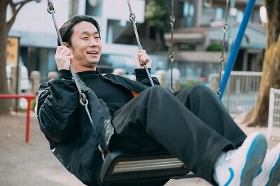 【悲報】あの『ダサイ』服のモデル、まだ現役でワロタｗｗｗｗｗｗｗｗ