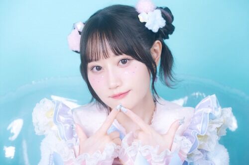 【画像】小倉唯ちゃん(31)のコスプレ姿、さすがにキツいか?wwwww