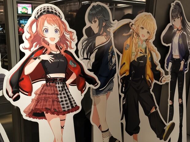 【画像】なんか渋谷にいかにもお前らが好んでそうなアキバ系のアニメ？のキャラいたけどこれなに？