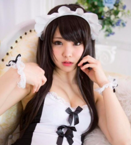 【画像】カリスマコスプレイヤーえなこさんがエロい格好して股開いてるwwwwwwwwww