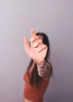 【画像】全身タトゥードエロギャル「反社に間違われるけどあたし怖くない。普通の女の子扱いしてほしいの…」