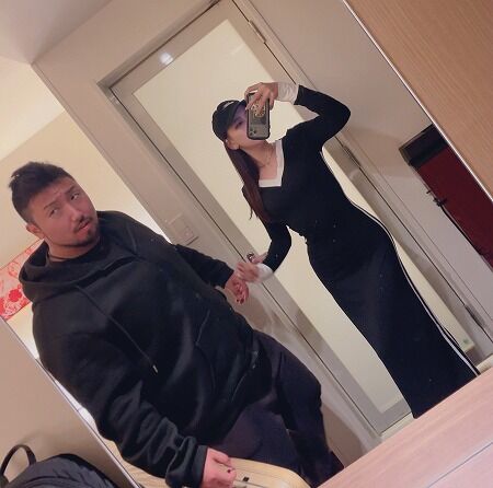 女さん「キモいDM増えてきたんで魔除けに彼氏の写真貼りま~す!w」