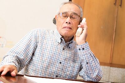 【悲報】高齢X民、ネット予約にブチギレ「ワシは太客なんじゃあああ!」