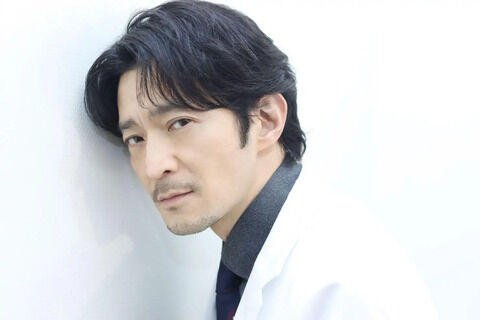 津田健次郎さん、54歳にして俳優として大ブレイクしてしまうw w w w w