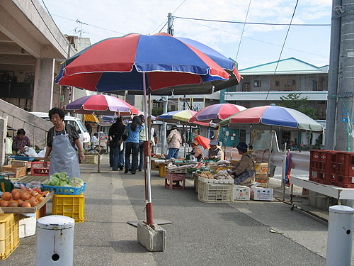 宮古島公設市場 沖縄あまくまあっちゃ