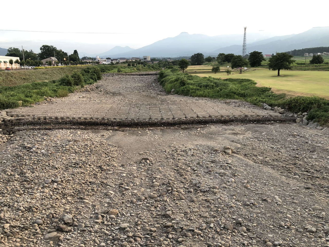 岡田土建工業株式会社ブログ
      続く猛暑と矢代川の渇水
    コメント