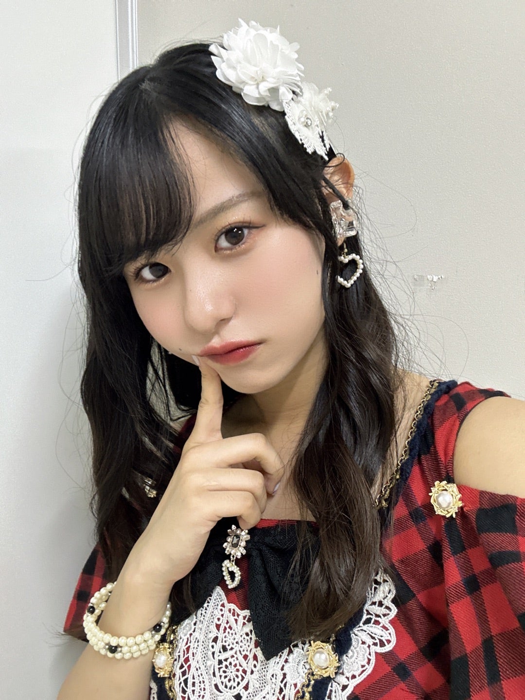 美人】石山咲良とかいうビジュアルにステータス全振りメンバー