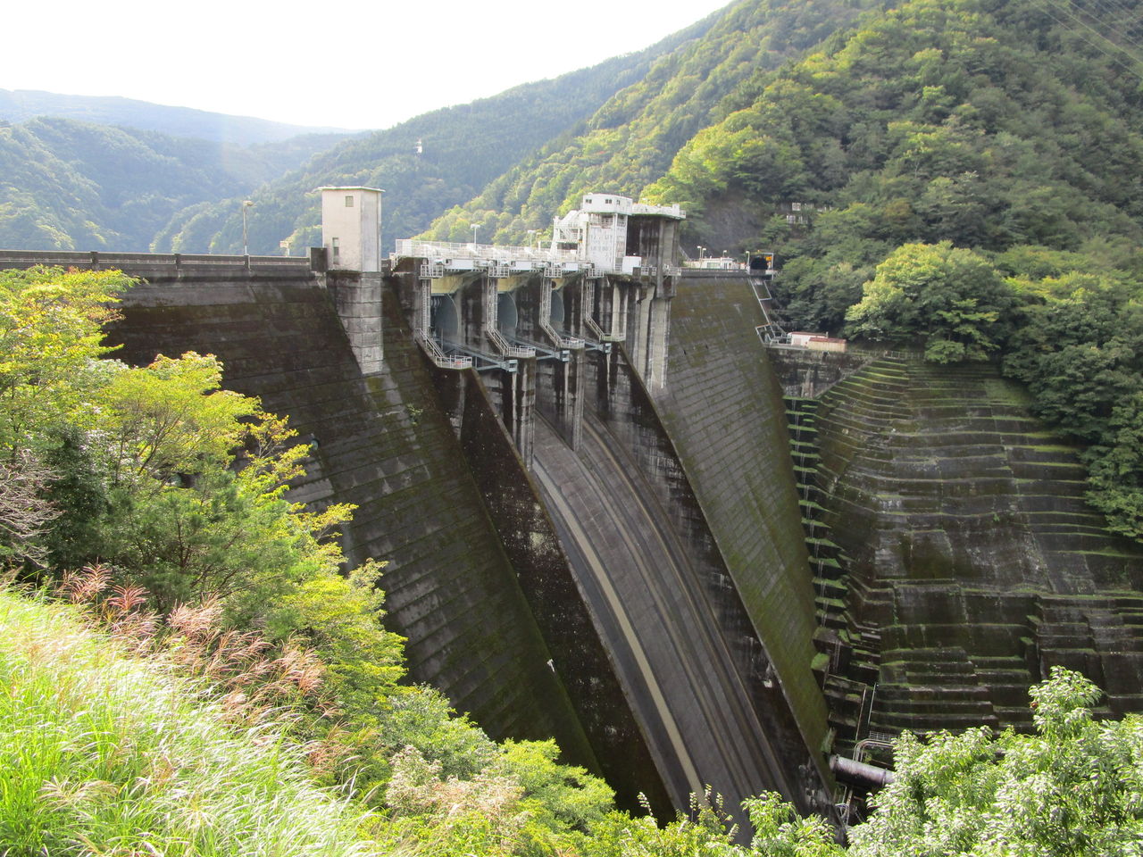 井川湖畔遊歩道 湖畔の線路を のんびりと その1 井川 井川ダム 堂平広場 Teku Log 井川湖畔遊歩道 湖畔の線路を のんびりと その1 井川 井川ダム 堂平広場 Teku Log