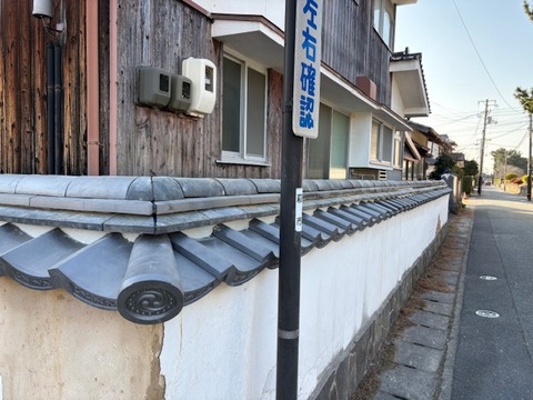 B68F6231-B705-4B6C-9C5E-2F222C1D3FCB