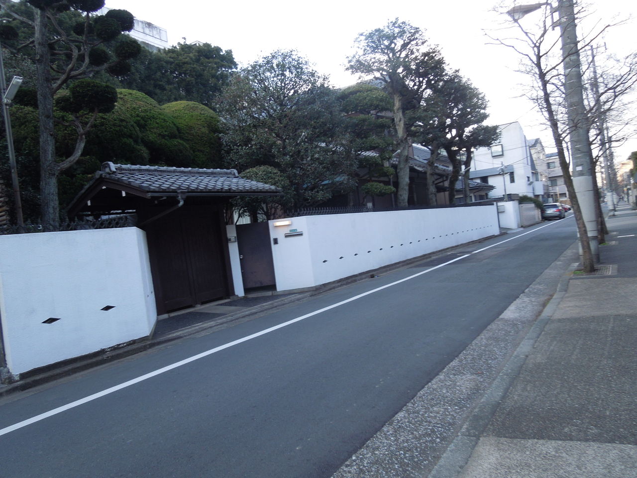 東大の駒場の出入り口近くに日本家屋の豪邸がありました 東京都内の豪邸探索ブログ 東大の駒場の出入り口近くに日本家屋の豪邸がありました 東京都内の豪邸探索ブログ