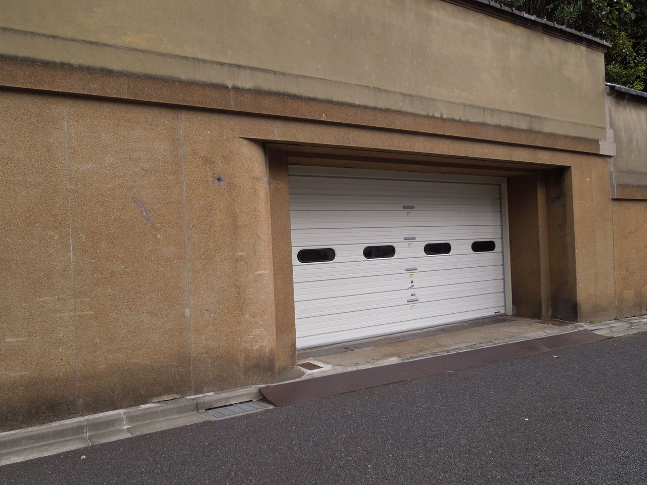 敷地が物凄く広い豪邸が高輪にありました 東京都内の豪邸探索ブログ