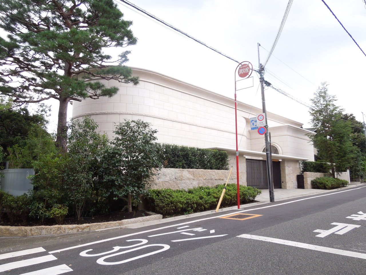 田園調布に白亜の新築の豪邸がありました 東京都内の豪邸探索ブログ