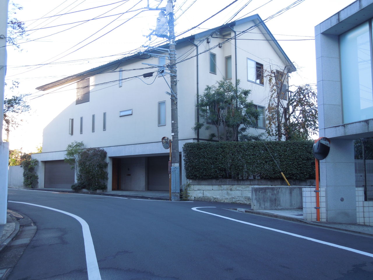 広尾に大きな家がありました 東京都内の豪邸探索ブログ