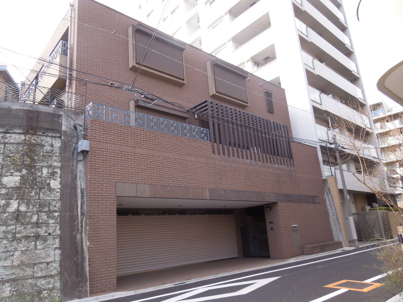 千駄木に盛土で段差の激しい豪邸がありました 東京都内の豪邸探索ブログ