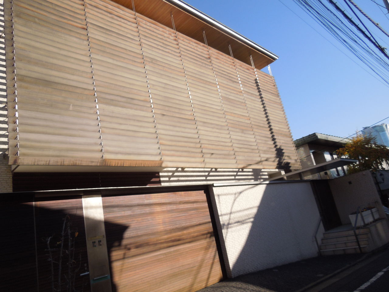 南青山の狭い道に豪邸がありました 東京都内の豪邸探索ブログ