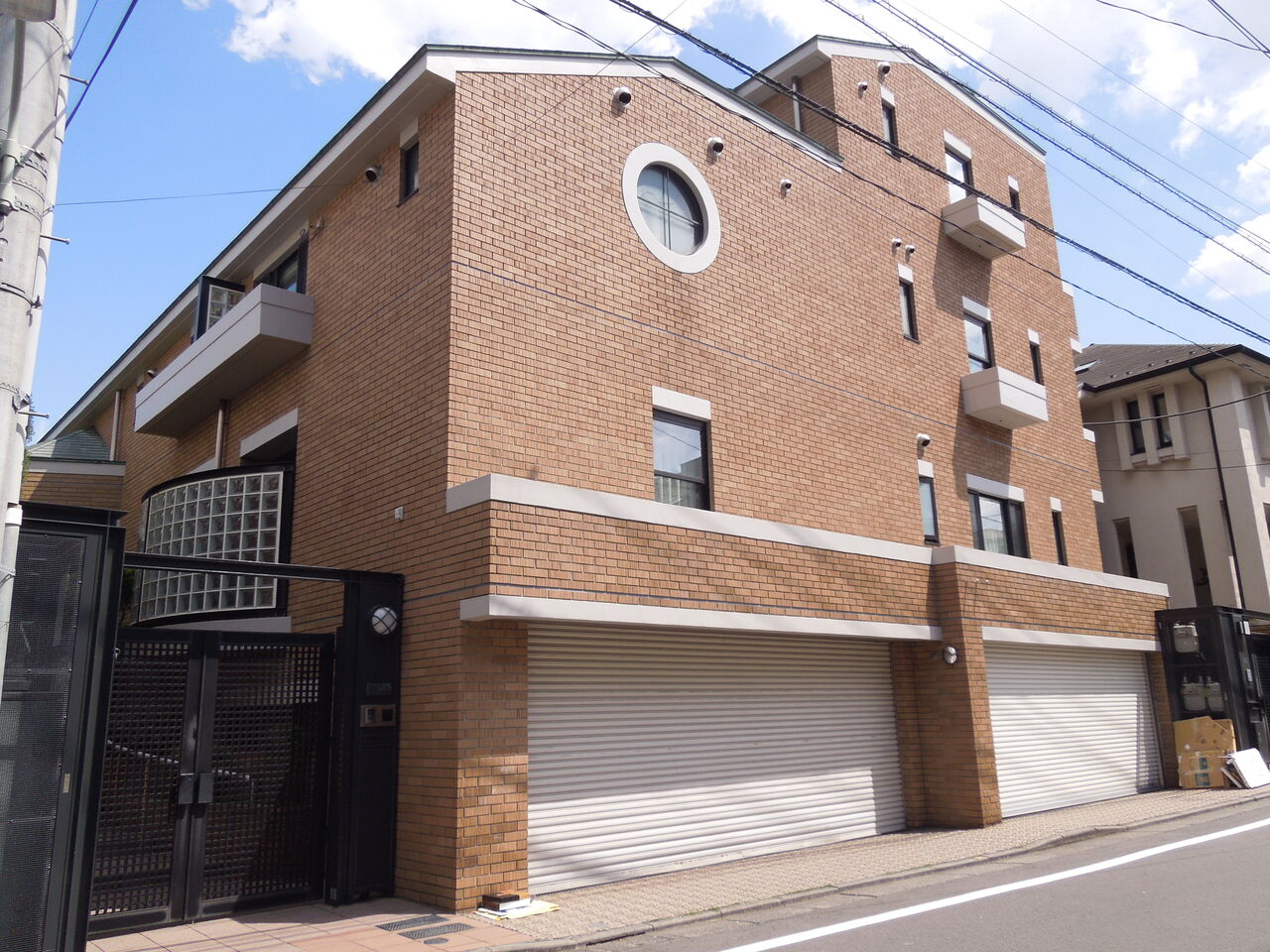 上大崎に二世帯住宅の豪邸がありました 東京都内の豪邸探索ブログ