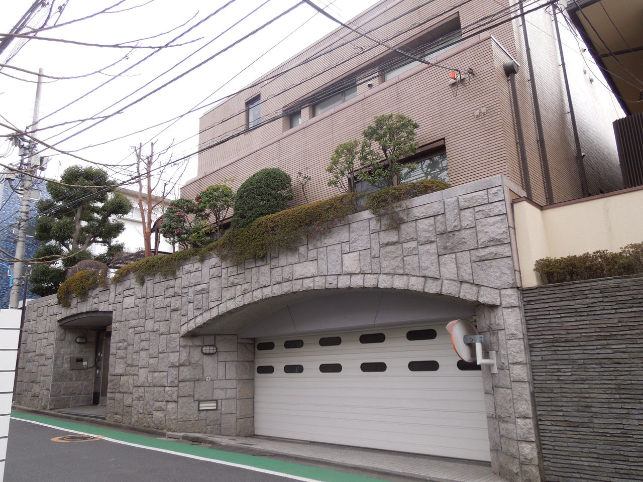 3階建ての重厚な豪邸が中町にありました 東京都内の豪邸探索ブログ 3階建ての重厚な豪邸が中町にありました 東京都内の豪邸探索ブログ