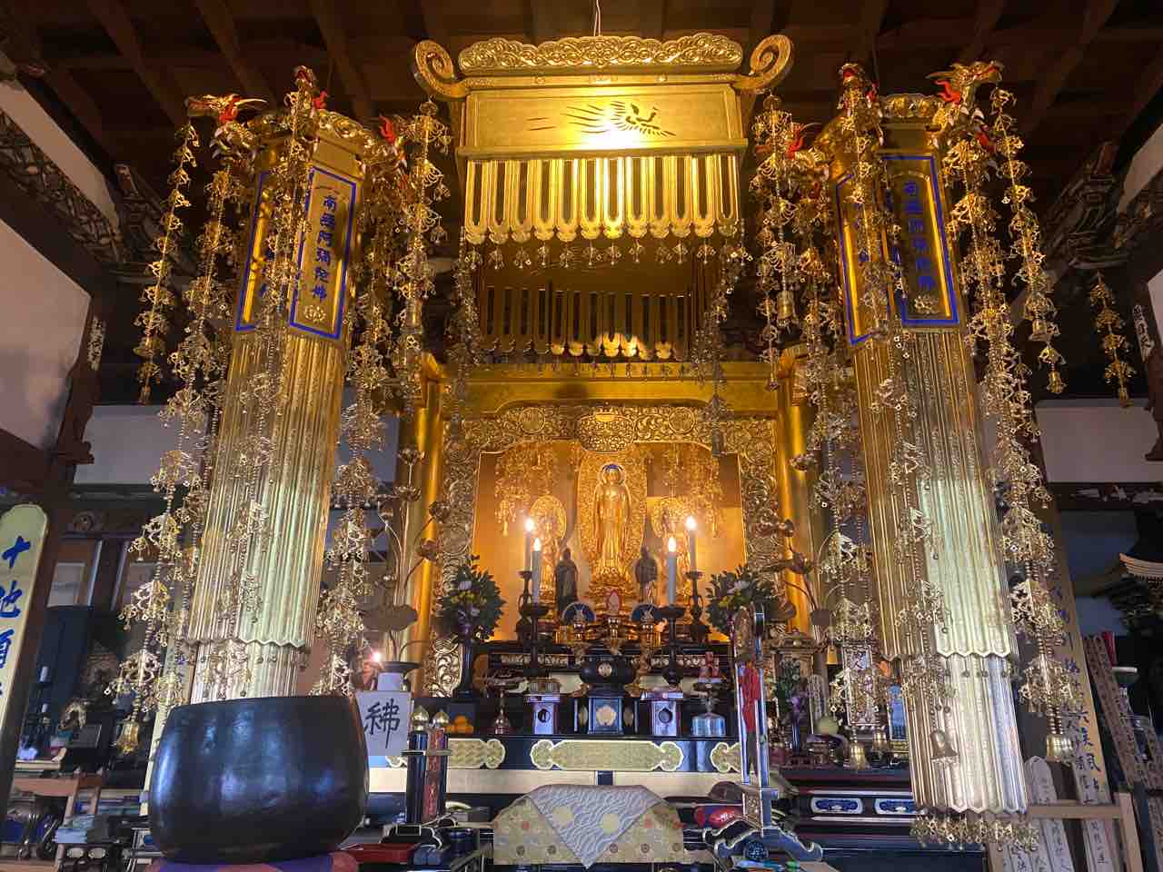 四日市市】貴重な四足八鳥観音が安置される勅願院観音寺 : おかぴーの