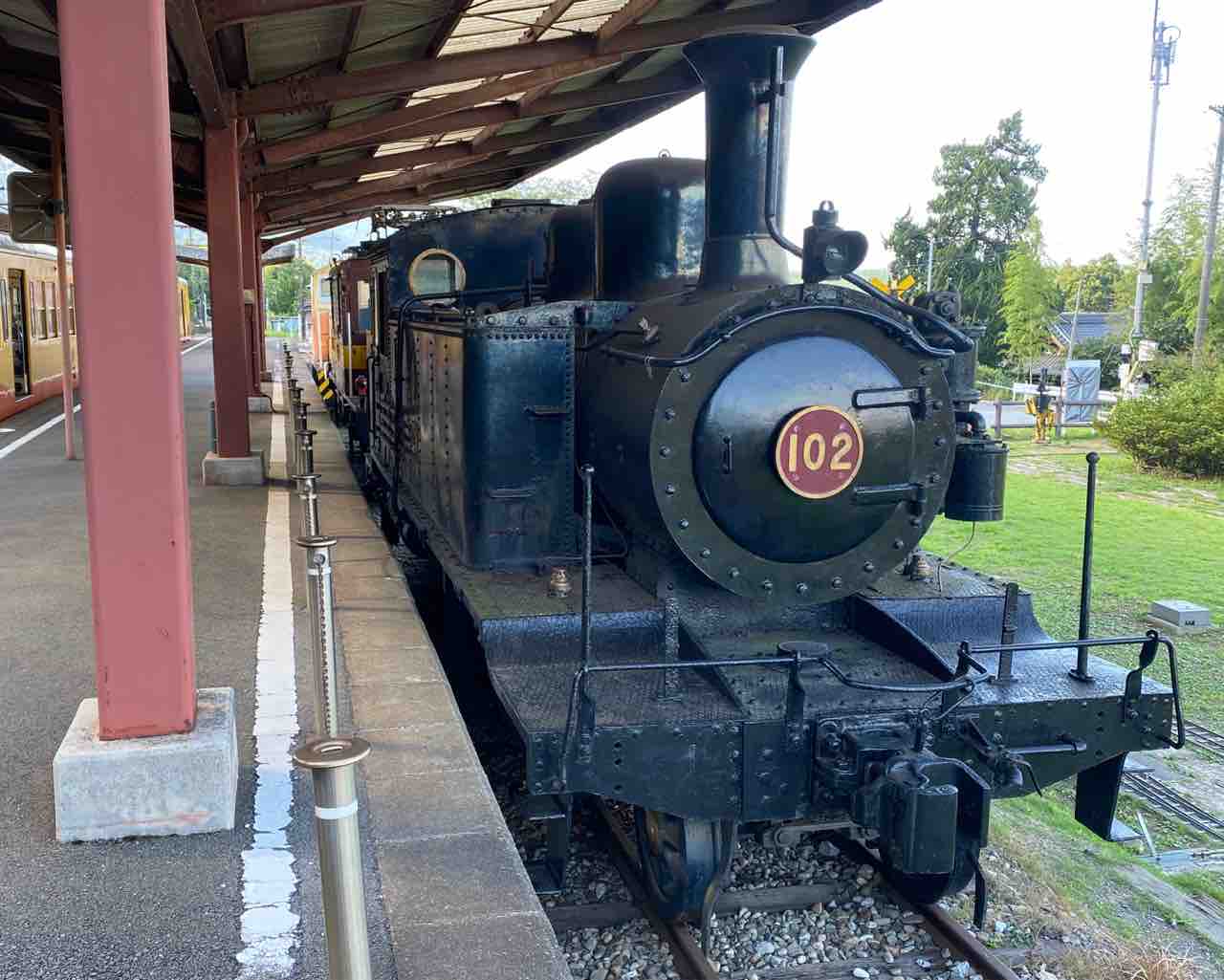 いなべ市】機関車が展示されている西藤原駅前公園 : おかぴーの三重県