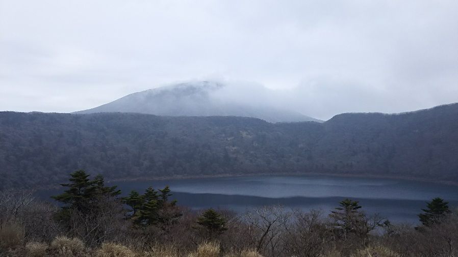 大浪池と韓国岳
