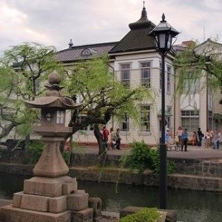 柳すっきり 秋の装い 岡山 倉敷市美観地区