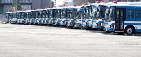 岡山 G20 警察 警備 移動バス