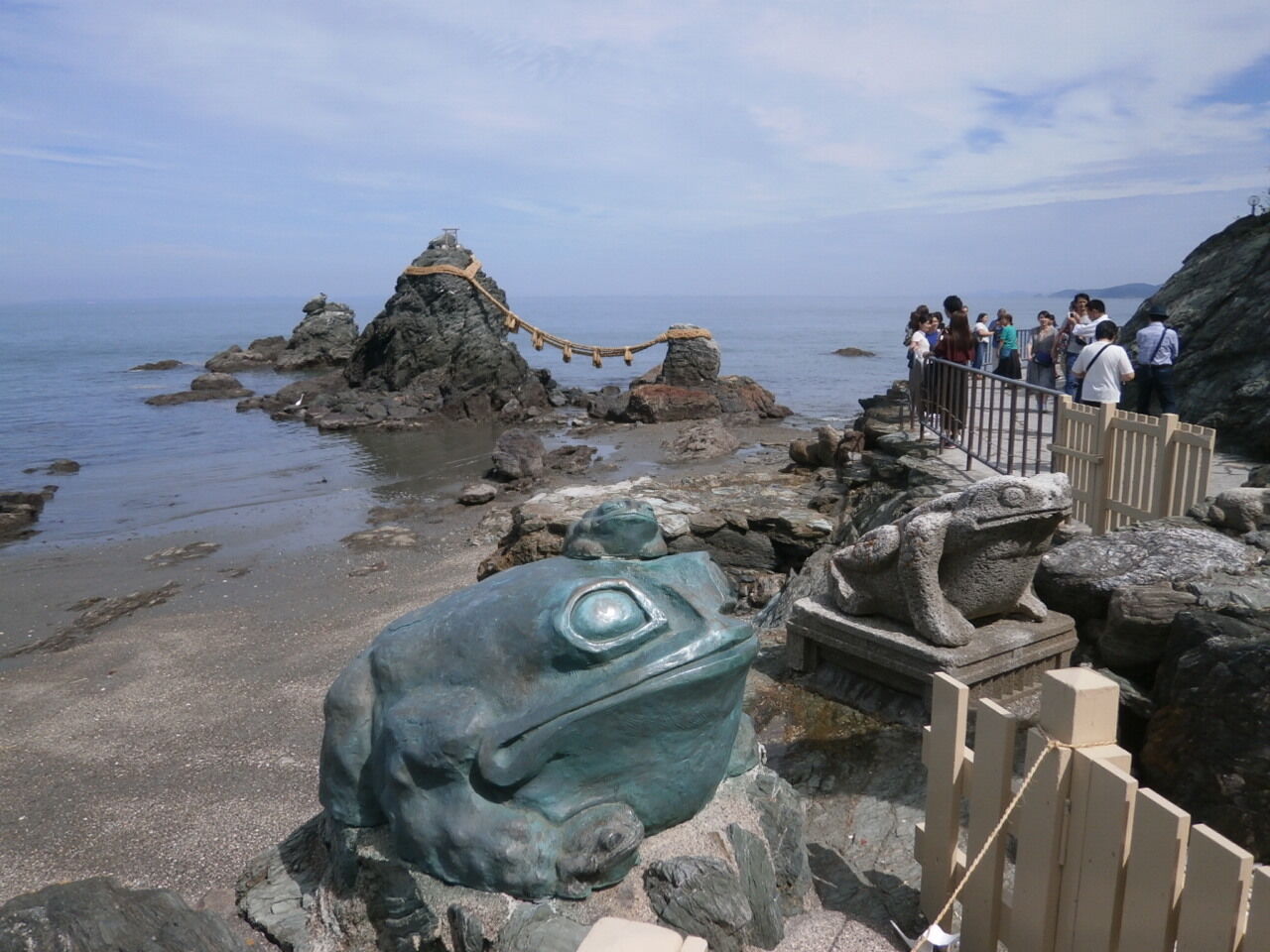 寺社のカエルの置物についての一考察 ある旅人の な日々