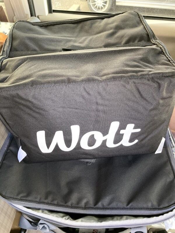 Woltの軽貨物用バッグを購入しました。サイズも図ったよ : ubereats 