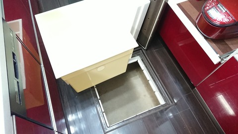 床下収納-3