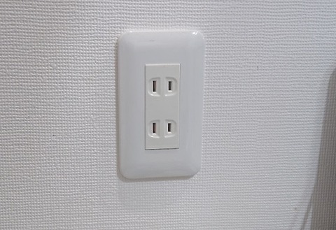 2口コンセント_縦