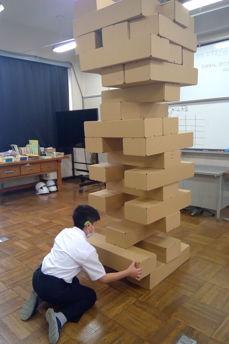 中学部 巨大ジェンガ 岡崎聾学校 公式ブログ