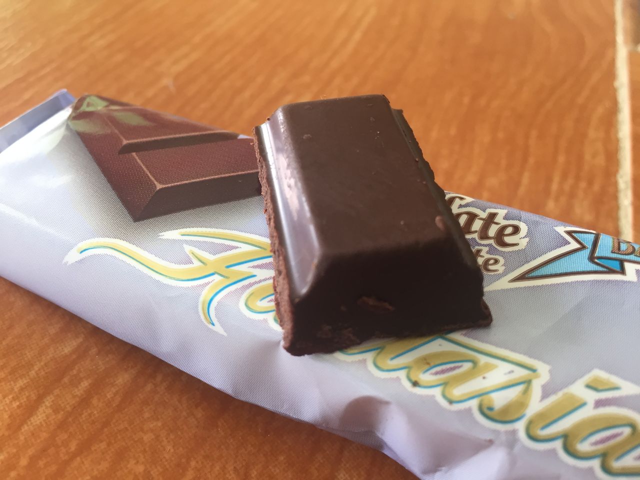 とろろかにかま Travel キューバのチョコレート 東京オカザキッチン