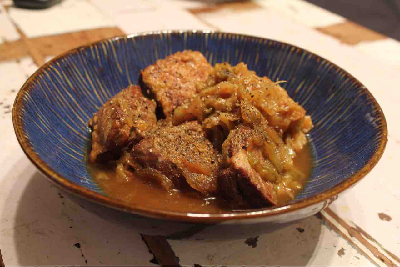 Recipe 豚バラとキャベツの白ワイン煮 gwの話 東京オカザキッチン Recipe 豚バラとキャベツの白ワイン煮 gwの話 東京オカザキッチン
