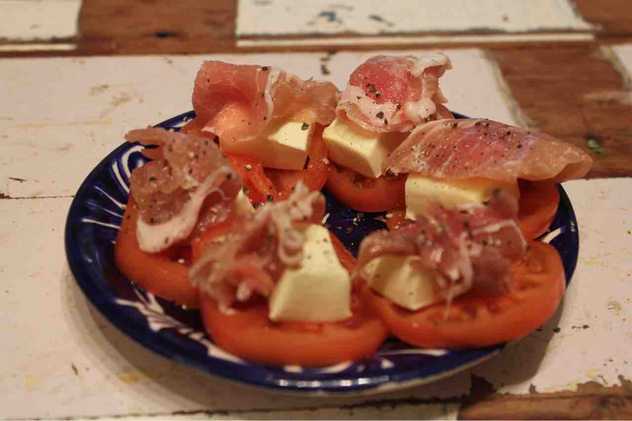 犬養毅の曾孫がね Recipe トマトと生ハムとクリームチーズのピンチョス 東京オカザキッチン 犬養毅の曾孫がね Recipe トマトと生ハムとクリームチーズのピンチョス 東京オカザキッチン