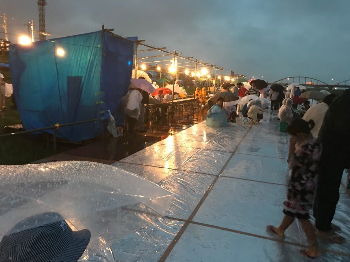 小見川花火大会 雨 社長 ブログ 社長のつぶやき 桶市ハウジング