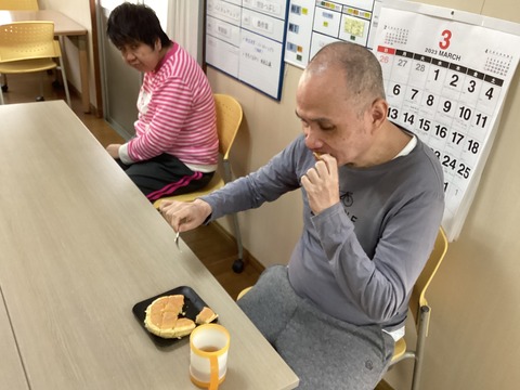 03F4303B-A5AB-423F-AC0E-0483A8439584