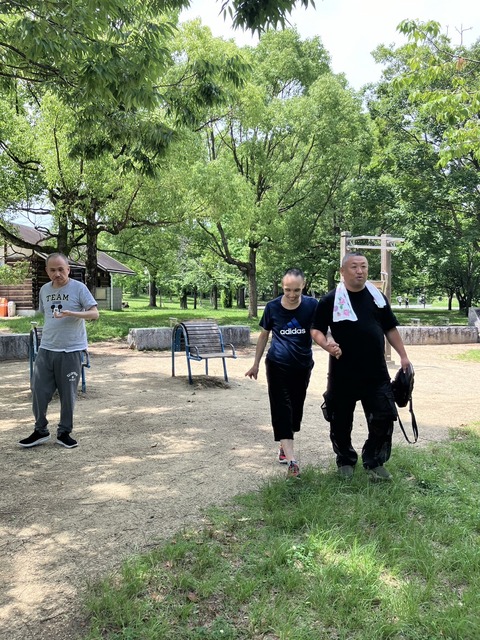 58BB71F3-3DA8-4169-96D2-952F87CF40DC